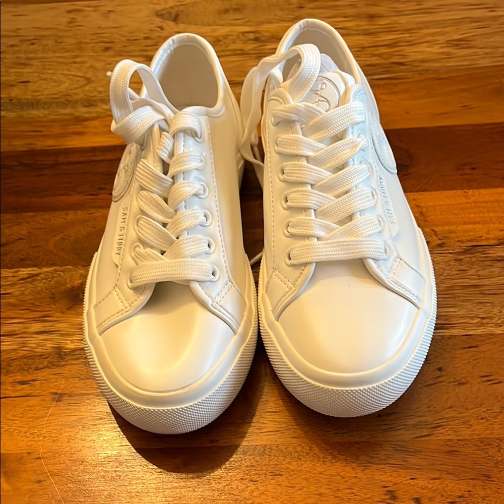 Sam & Libby sneakers